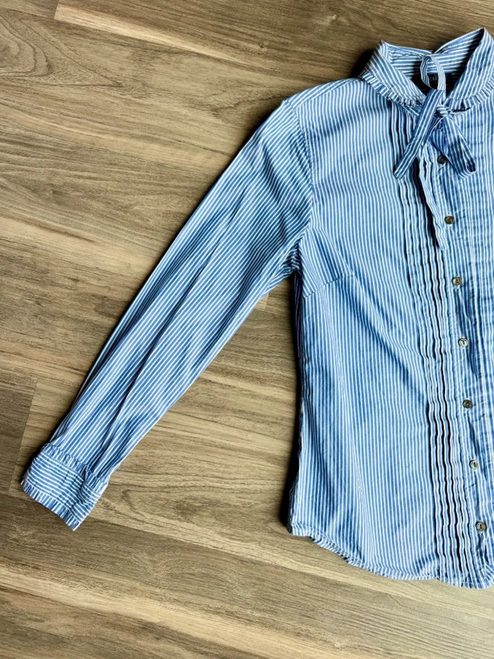 J Crew Striped Tie Neck Tuxedo Ruffle Cotton Shirt Blue White Size 6